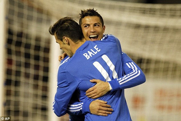 Ronaldo - Bale toa sang, Real van suyt mat chien thang hinh anh