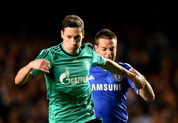 MU sang Duc theo doi tai nang tre Schalke hinh anh