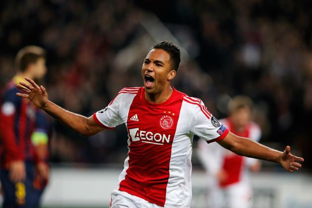 Choi hon nguoi 42 phut, Barca van that bai 1-2 truoc Ajax hinh anh