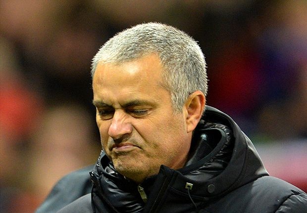 HLV Mourinho chan nan khi noi ve Chelsea hinh anh