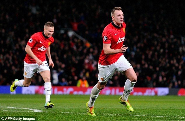 Ha guc Shakhtar, MU bat bai vong bang Champions League hinh anh