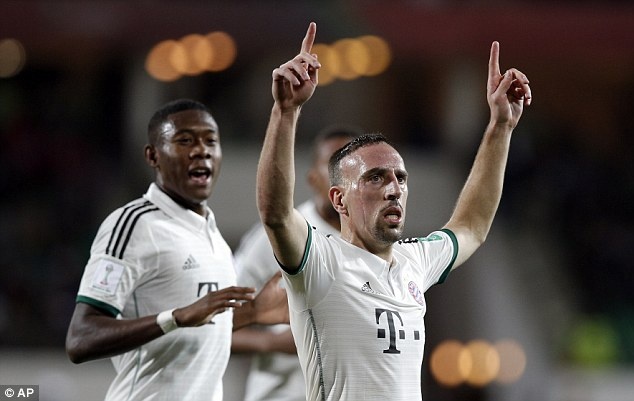 Bayern hen doi bong cua Ro 'vau' tranh Cup the gioi hinh anh