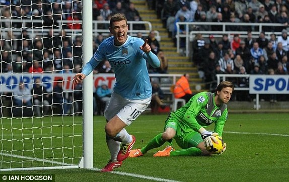 Newcastle 0–2 Man City: Suc manh huy diet cua hang cong hinh anh