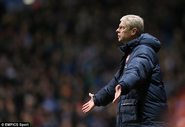 Mourinho: ‘Wenger la chuyen gia that bai’ hinh anh