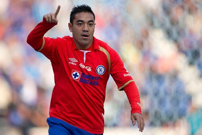 Pha lam ban tai hien sieu pham cua Eric Cantona hinh anh