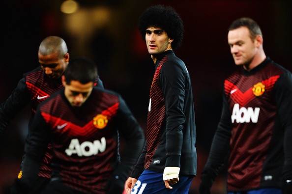 Diem tin 22/2: M.U don Fellaini tro lai hinh anh