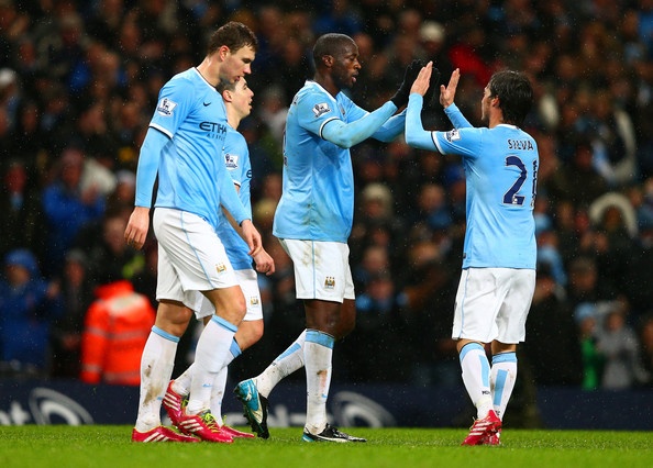 Yaya Toure mo ty so cho Man City hinh anh