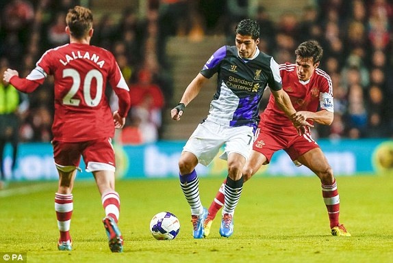 Gerrard an dinh chien thang 3-0 cho Liverpool tu cham 11m hinh anh