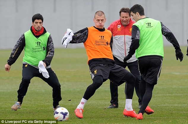 Liverpool luyen binh chuan bi cho tran dai chien gap M.U hinh anh