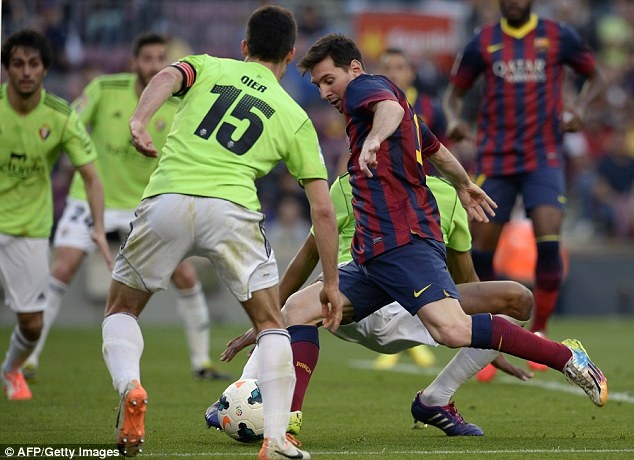 Ngay Messi tro thanh 'Vua doi bom' cua Barca hinh anh