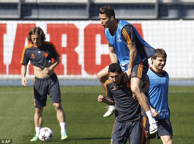 Ronaldo khong can duong suc cho tran gap Barca hinh anh