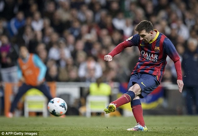 Hat-trick cua Messi vao luoi Real nam 2007 hinh anh