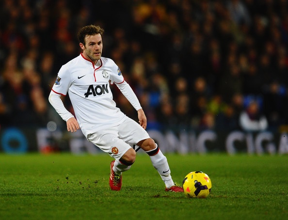 Diem tin 25/3: Mata muon da chinh tran derby Manchester hinh anh