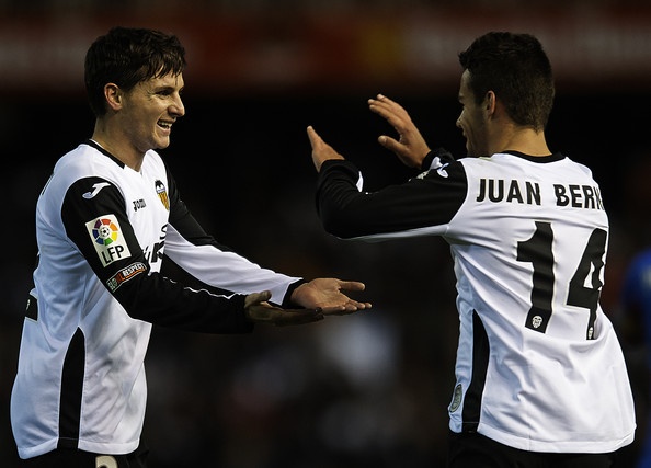 Valencia 5-0 Basel: 120 phut kich tinh hinh anh