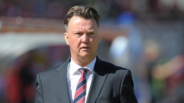 Diem tin 12/4: M.U tiep xuc voi HLV Van Gaal hinh anh