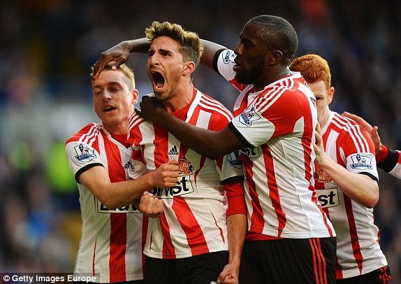 Tien dao cua Liverpool khien Chelsea om han hinh anh