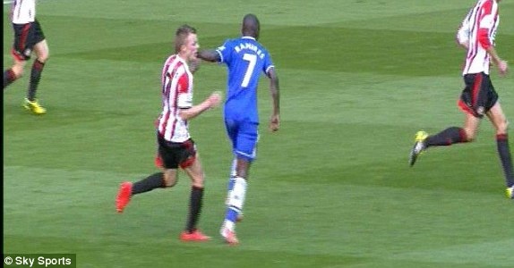 Ramires tat vao mat doi phuong hinh anh