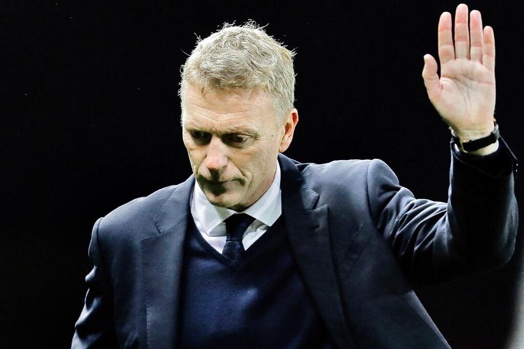 M.U sap sa thai HLV David Moyes hinh anh