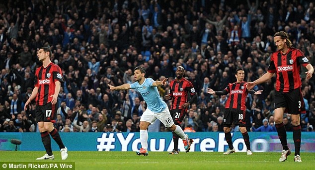 Man City 3-1 West Brom: Aguero tro lai an tuong hinh anh