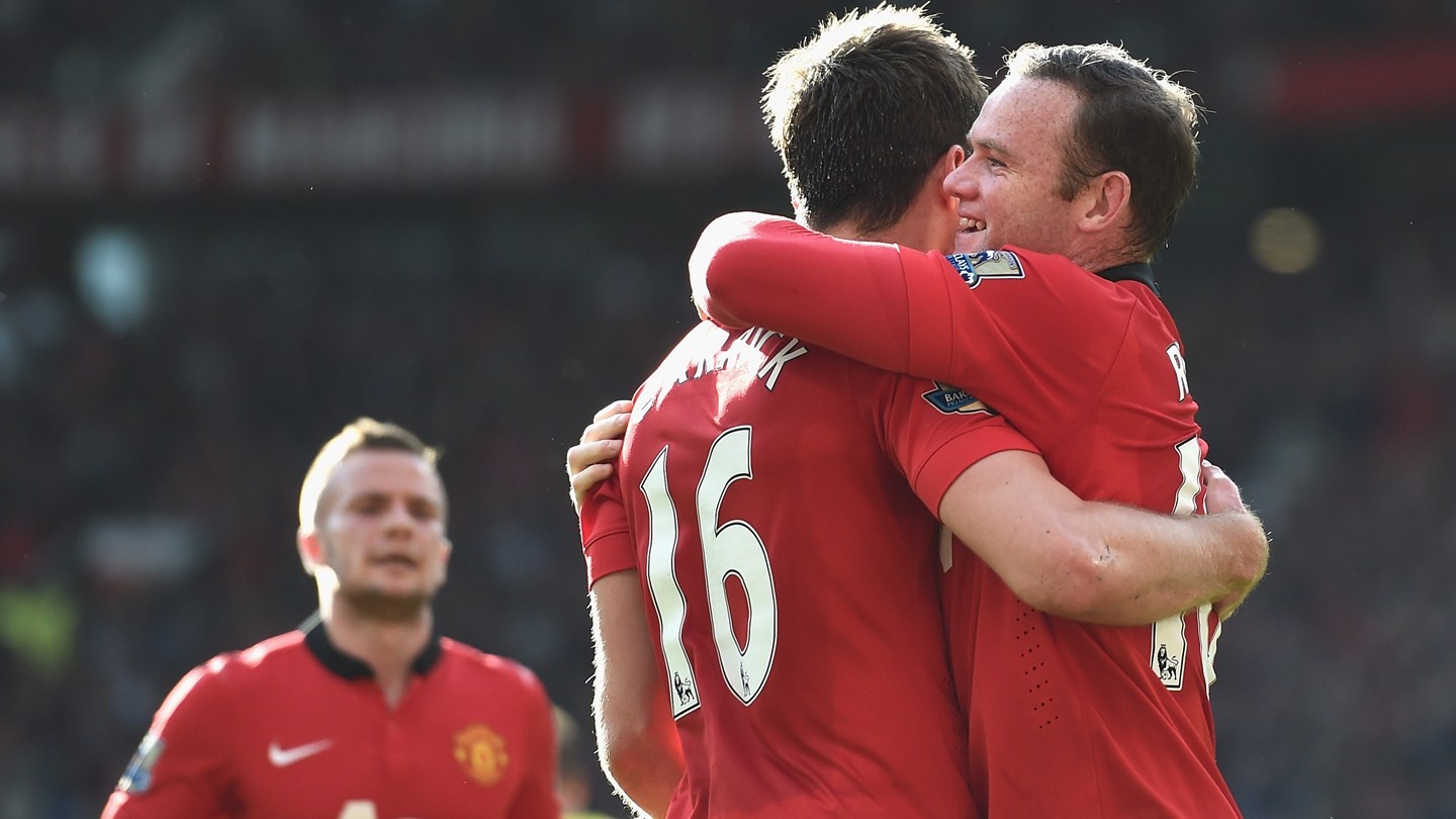 Rooney nang ty so len 2-0 cho M.U hinh anh