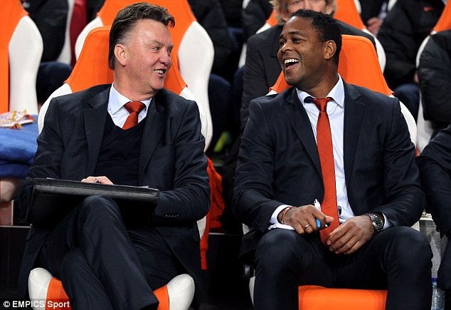 Giggs ung ho Van Gaal lam HLV truong cua M.U hinh anh