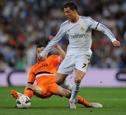 Ancelotti: Ronaldo giup Real con hy vong vo dich hinh anh