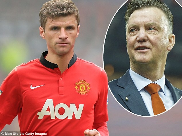 Mueller muon chia tay Bayern vi M.U hinh anh