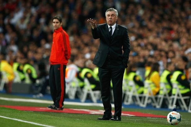 HLV Ancelotti tu choi luong ky luc 18 trieu bang cua M.U hinh anh