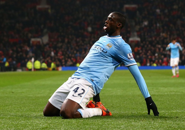 Yaya Toure nang ty so len 4-0 cho Man City hinh anh