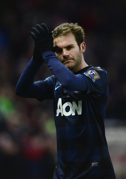Juan Mata lap sieu pham sut phat hinh anh