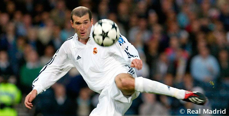 Real 2-1 Leverkusen: Pha volley dang cap cua Zidane hinh anh