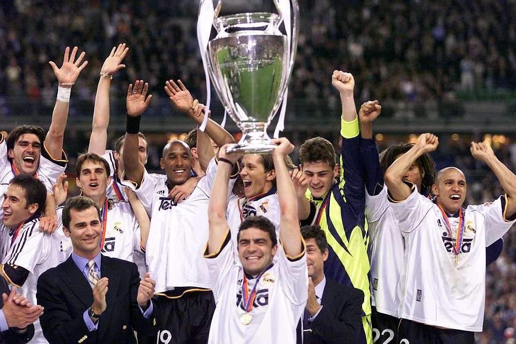 Real 3-0 Valencia (Champions League 1999/2000): Suc manh vuot troi hinh anh