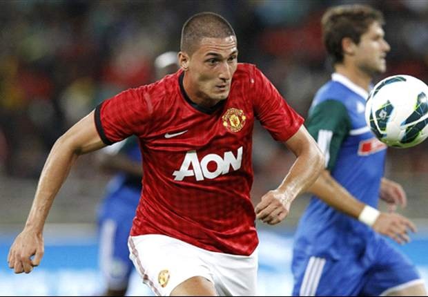 'Than tai' mot thoi cua M.U chinh thuc co ben do moi hinh anh