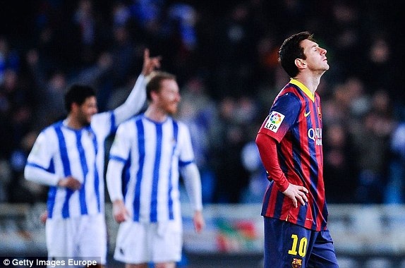 Hai pha dut diem lien tiep khong thanh cong cua Messi hinh anh