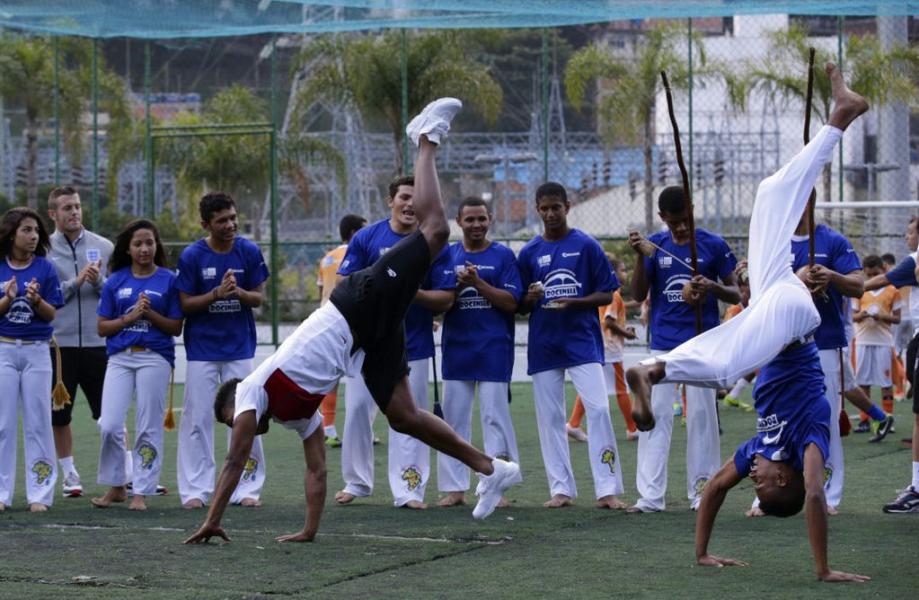 Sturridge va Welbeck quay tung bung o Brazil hinh anh