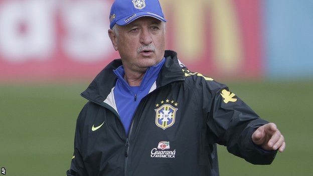 HLV Scolari chiu cu soc tinh than truoc World Cup hinh anh