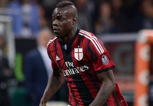 Tin chuyen nhuong 18/6: Arsenal dat lich chot vu Balotelli hinh anh