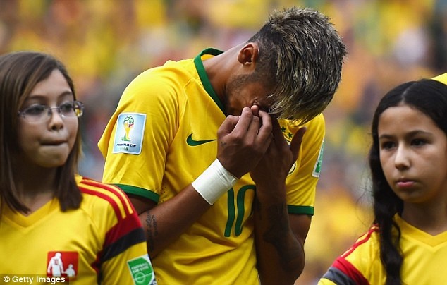 Neymar khoc nuc no khi hat Quoc ca Brazil hinh anh