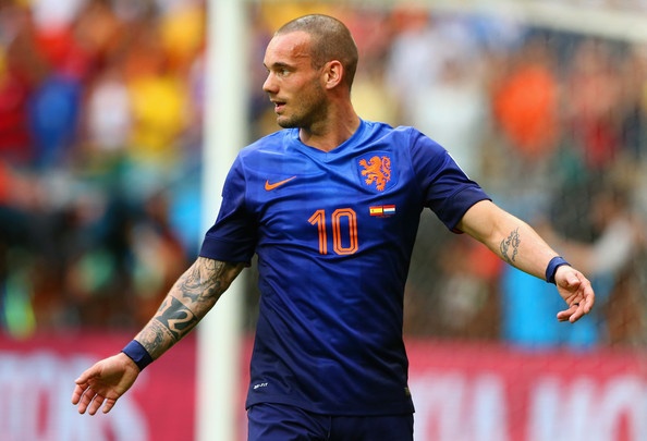 Diem tin: Sneijder len tieng muon khoac ao M.U hinh anh