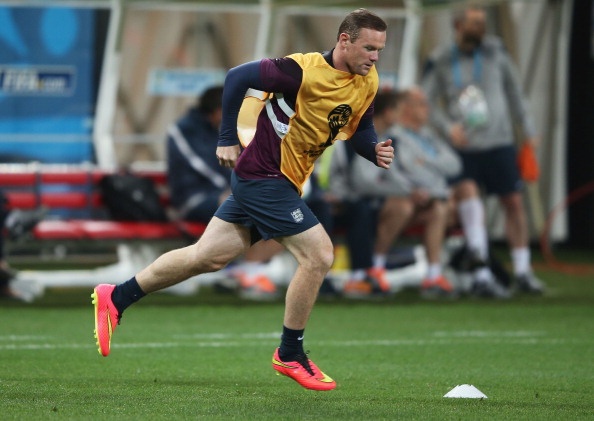 Rooney nong long ghi ban dau tien cho tuyen Anh hinh anh