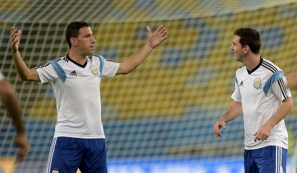 Messi khong bung suc tap luyen truoc tran gap Iran hinh anh