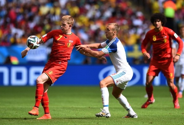Bi 1-0 Nga: Hazard kien tao cho dong doi ghi ban hinh anh