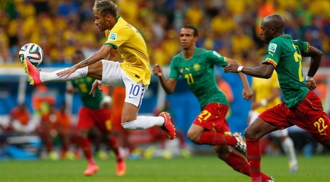Neymar ruc sang giup Brazil doat ngoi dau bang hinh anh