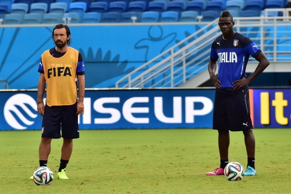 Italy tich cuc tap luyen cho tran quyet chien cung Uruguay hinh anh