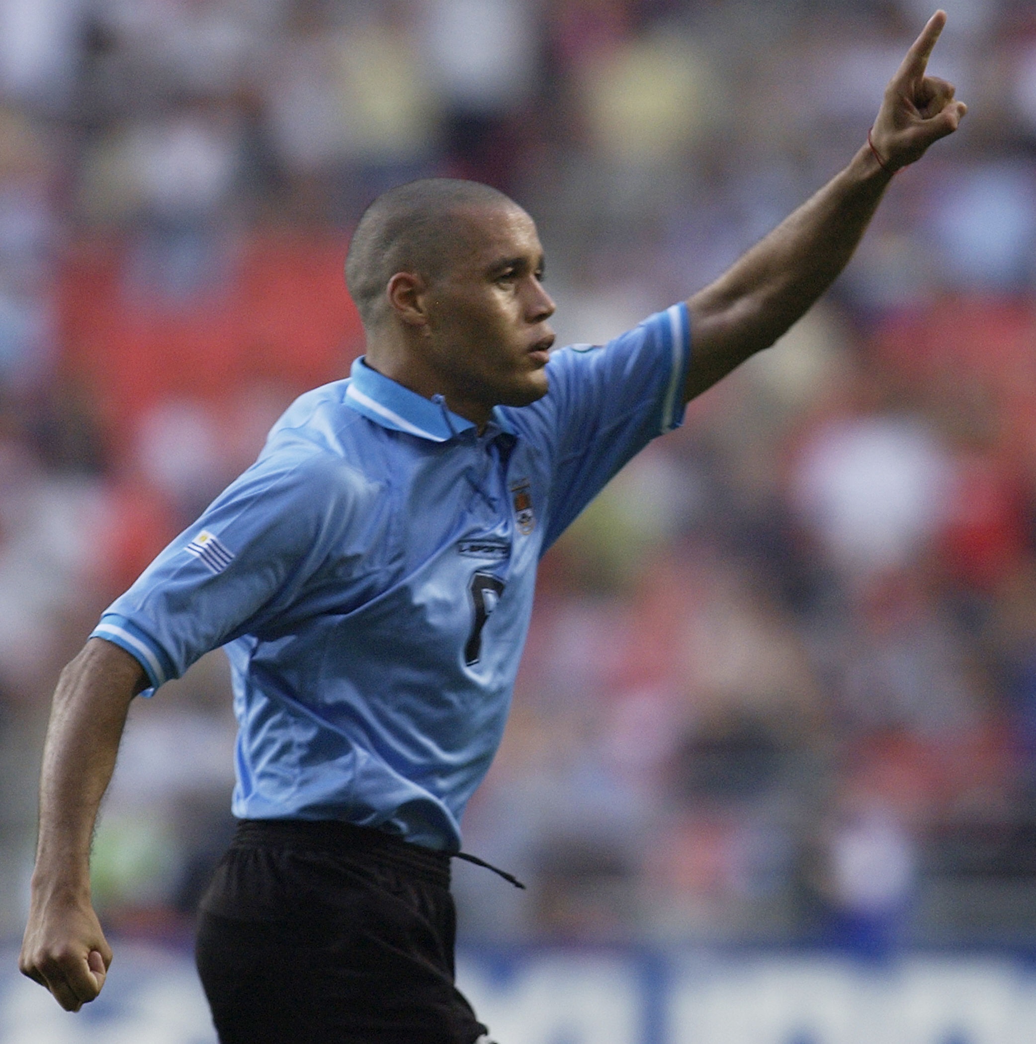 Pha volley tuyet dinh cua Dario Rodriguez hinh anh