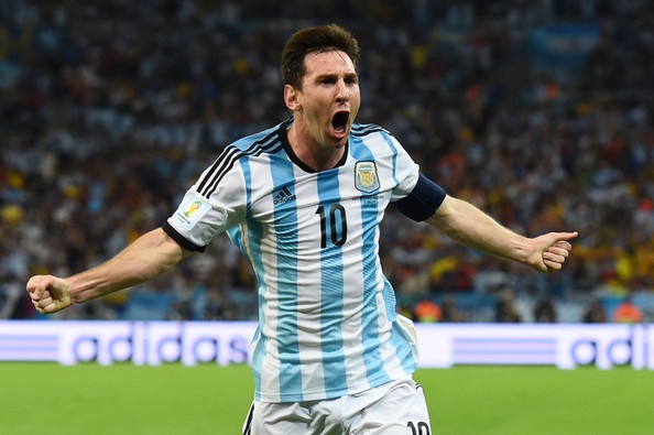 Argentina 1-0 Thuy Sy: Messi kien tao, Di Maria lap cong hinh anh