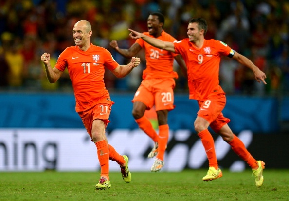 Ha Lan vao ban ket nho quyet dinh lich su cua Van Gaal hinh anh