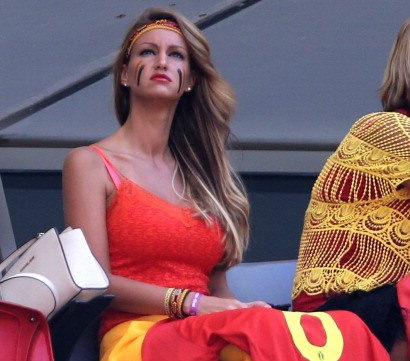 Nhung nang WAGs xinh dep co vu World Cup hinh anh