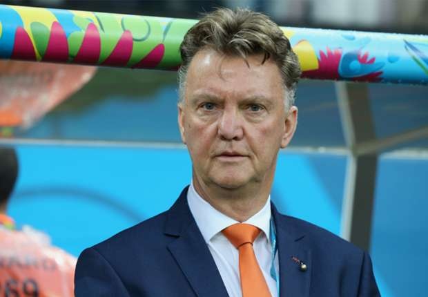 Diem tin: Van Gaal se dua M.U tro lai top 4 hinh anh