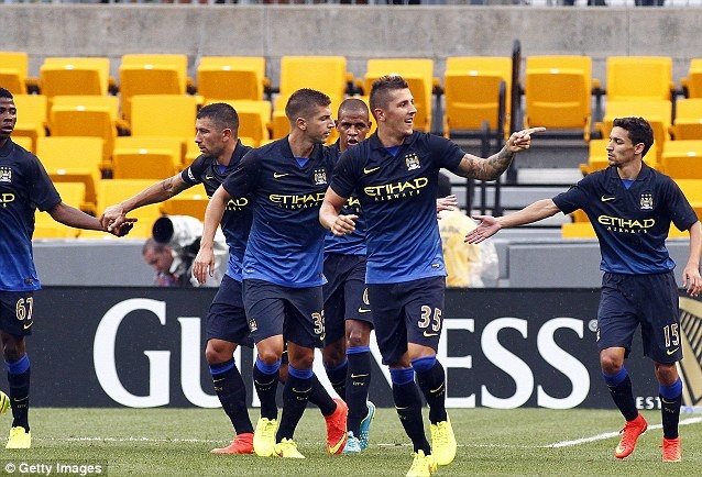 Man City vui dap Milan trong tran mua ban thang hinh anh